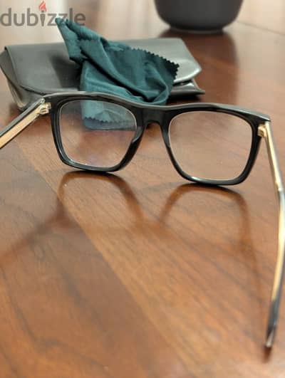 David Beckham Glasses Damaged