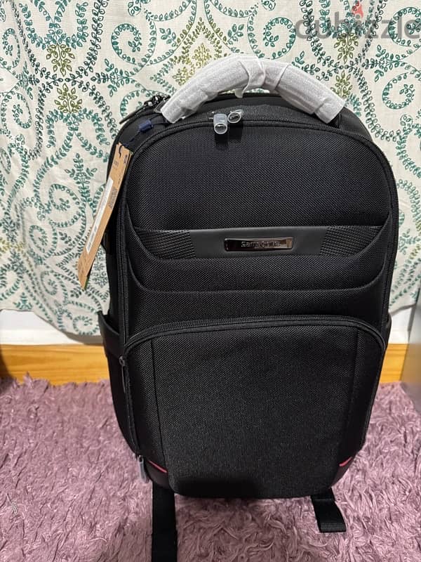 NEW Samsonite backpack 3