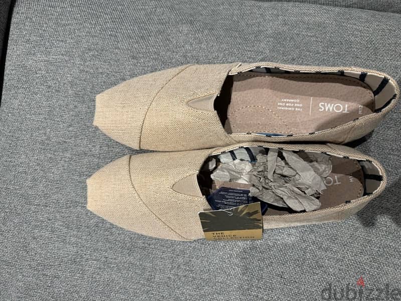 toms shoes beige 1