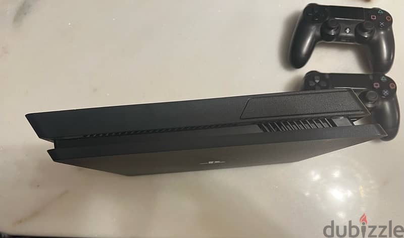 PS4 500G used like new 4