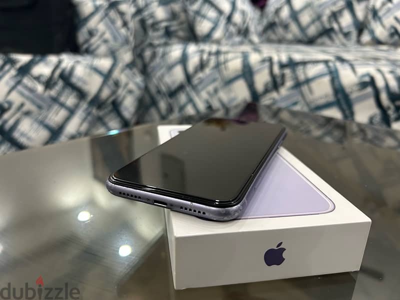 i phone 11 storage 128 GB purple 4