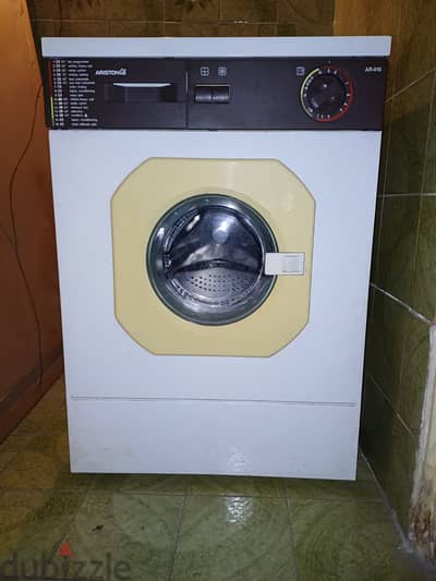 Infrequently used & Like New Original Ariston 416 Washing Machine