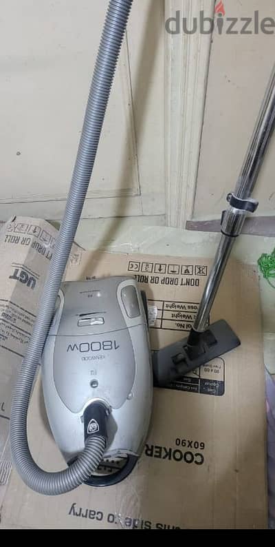 مكنسه كهربيه Kenwood 1800 watt صناعة أوربية