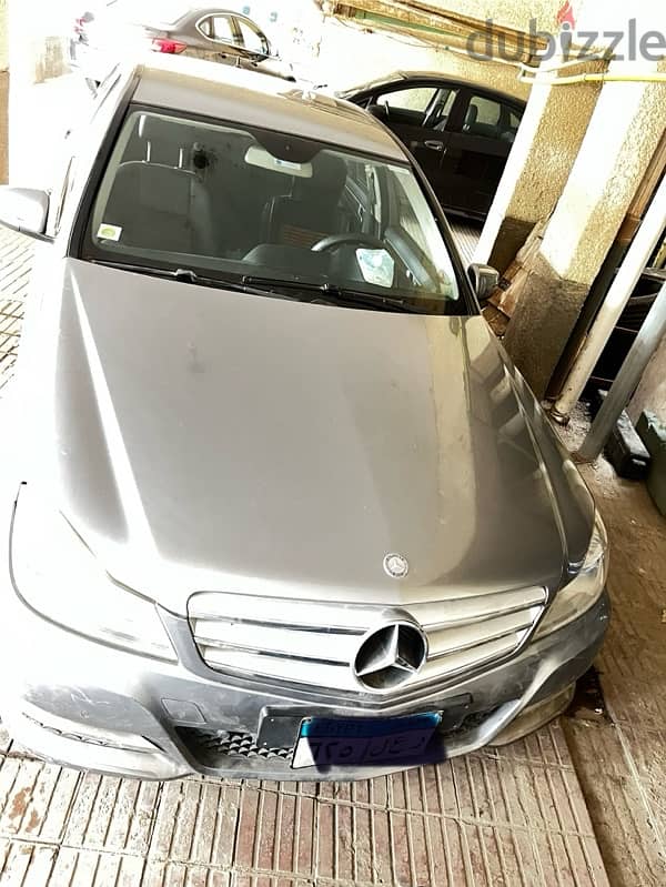 Mercedes-Benz C180 2014 0