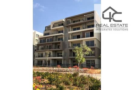 for sale apartment with garden in compound Palm Hills New Cairo 160m ready to move ,prime location on landscape, with installment under price market