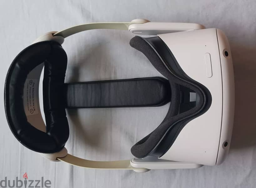 Clean Meta Oculus Quest 2 128GB + Headstrap ممتازه 3