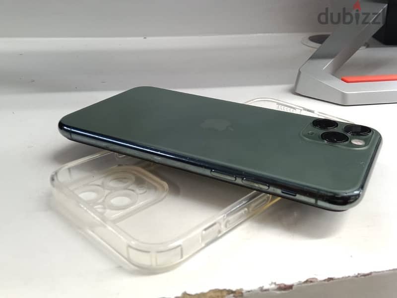 حاله جيده جدا iphone 11 pro 256 ايفون 1