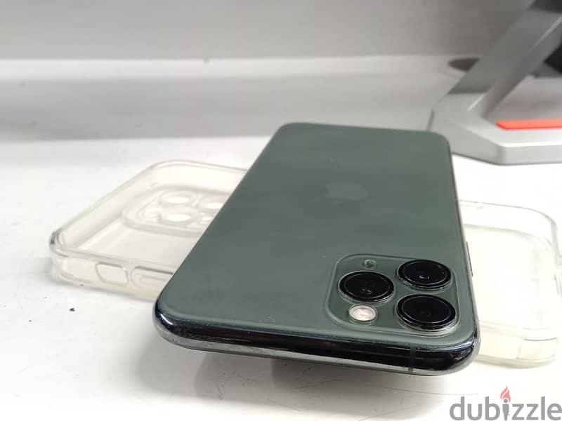 حاله جيده جدا iphone 11 pro 256 ايفون 2