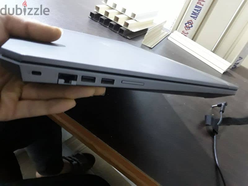 HPZBOOK G5 5