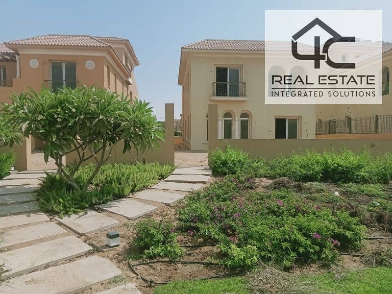 Classic villa 480m for sale at the lowest price in the market, best Location in Hyde Park, a residential compound in Fifth Settlement 0