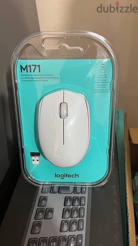 M171 white 1