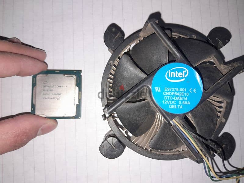 Intel i3 8100u انتل 3