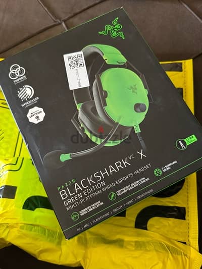 Razer BlackShark V2 X Green color NEW