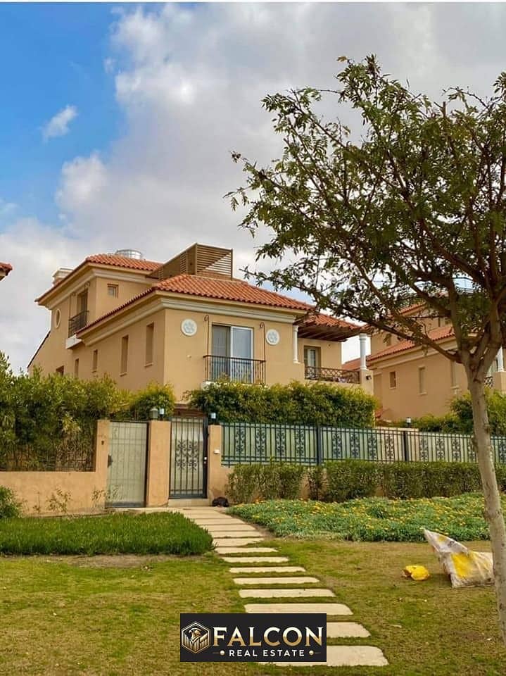 villa Townhouse 247m for sale with prime location RTM in Hyde Park New Cairo 5th Settlement with installments over 4 years 0