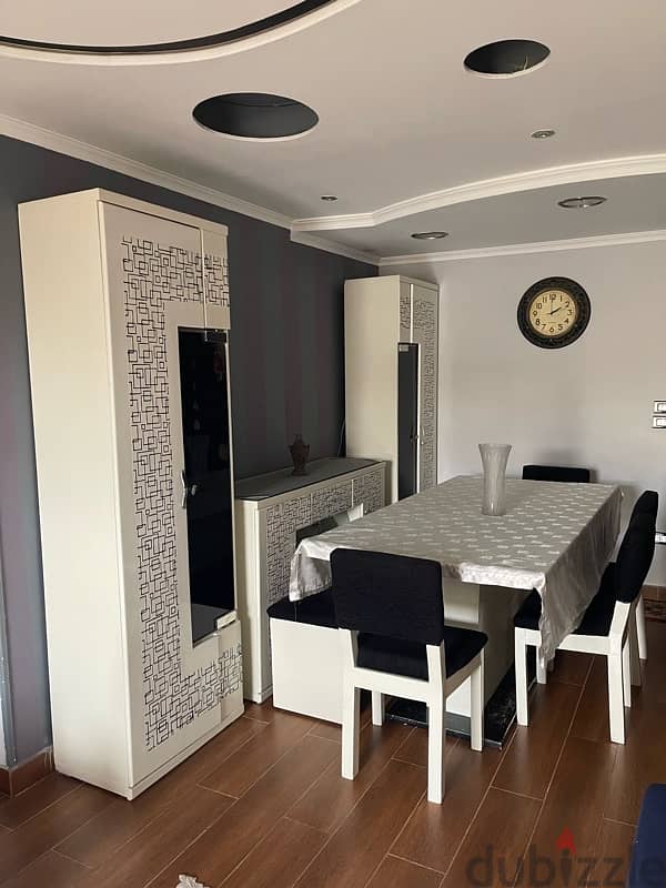 Modern Dining Room 1