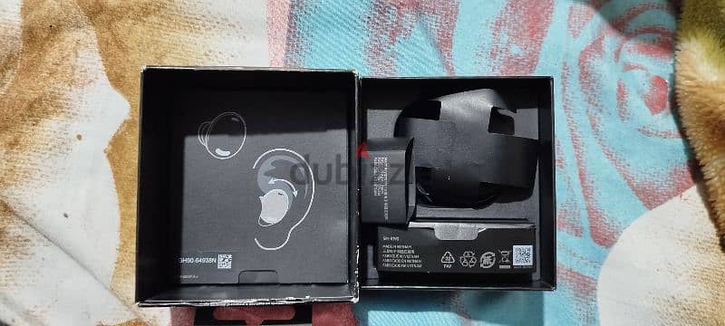 Samsung Galaxy buds pro 12