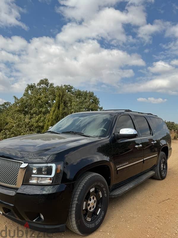 Chevrolet Suburban 2012 0