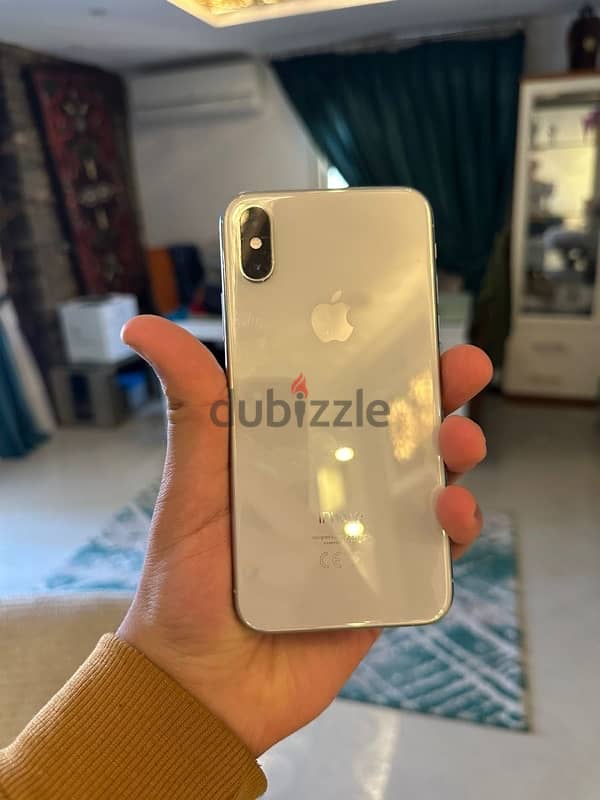 iPhone XS white 3