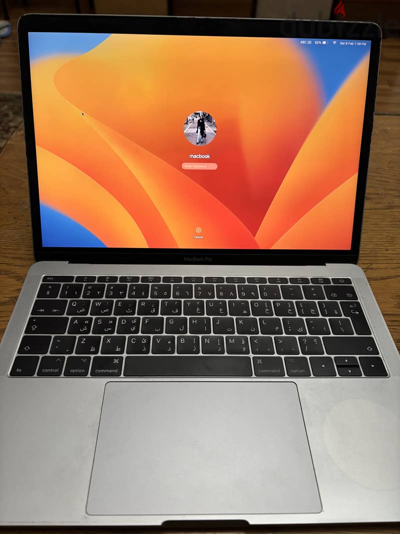 MacBook Pro 2017 13 Inch 1