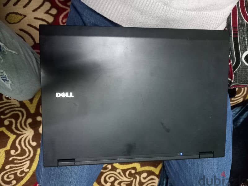 لاب توب Dell 1