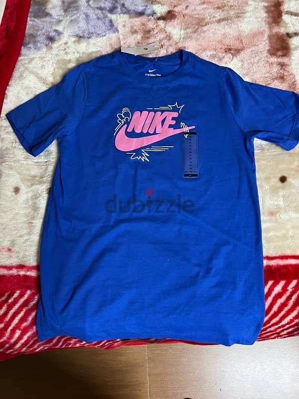 Nike Graphic kids Tshirt Siza XL 0