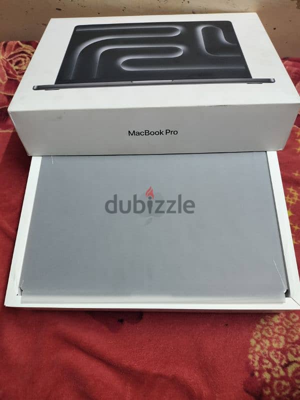 MacBook Pro M3 pro 14 inch New Ram 18 2