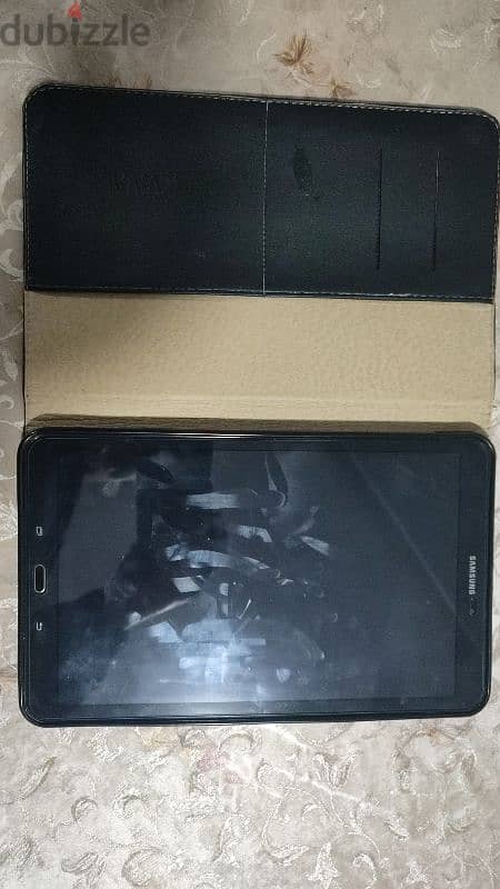 Samsung Tab A SM-T585 1