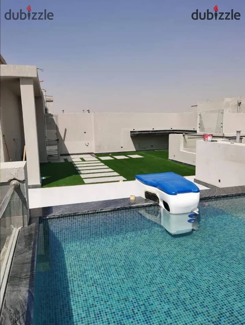 Penthouse 234m + roof 152m (with jacuzzi) for sale in installments over 10 years in a compound in the Fifth Settlement 0