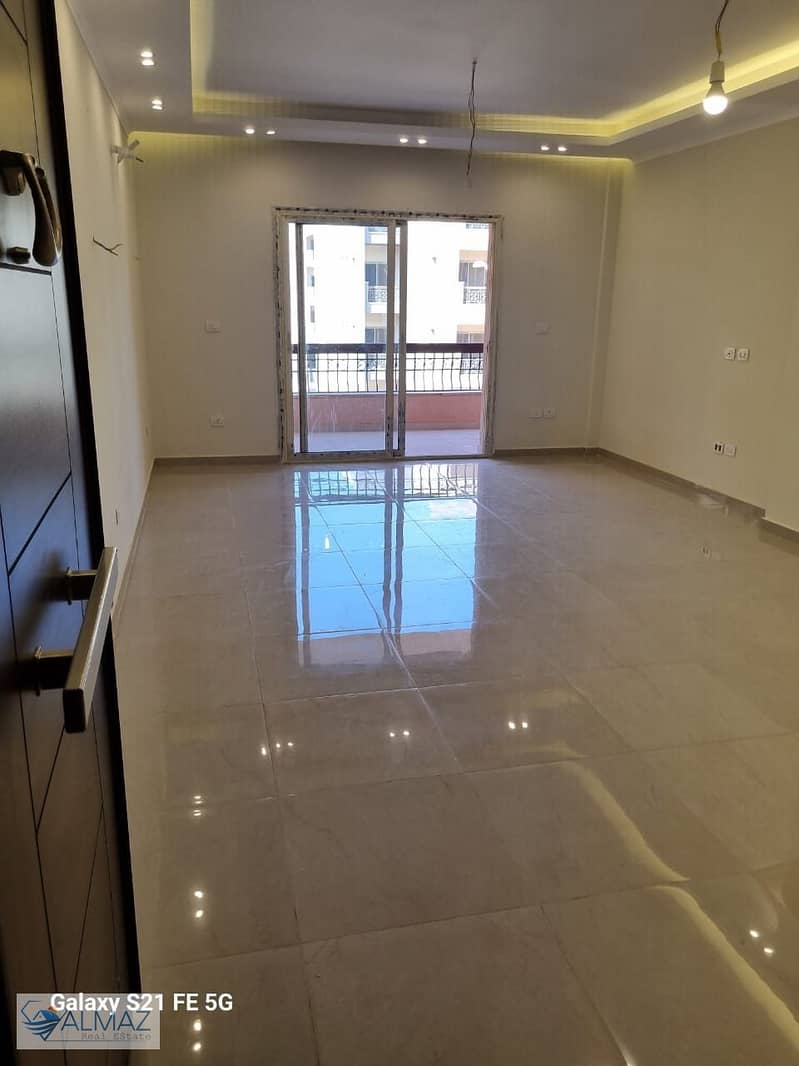 Apartment for rent with kitchen in Fifth Settlement in Paradise Compound Mohandiseen 0