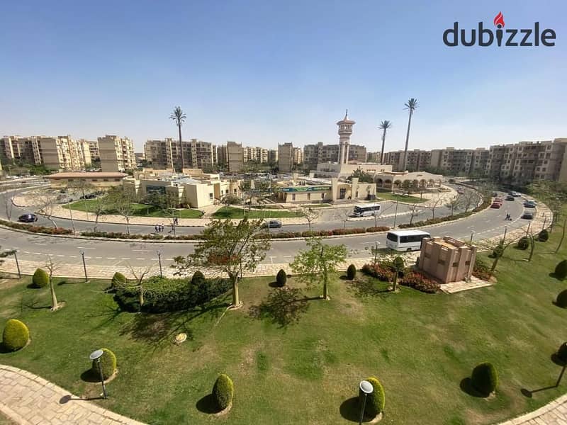 Apartment for sale with an area of 124 sqm in Madinaty B6, immediate delivery, on a repeated floor, fully paid, directly facing services, at an except 0