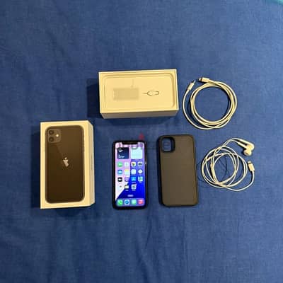 iPhone 11 (128gb) + New Apple Headphones + 4 Covers + 2m Type C Cable