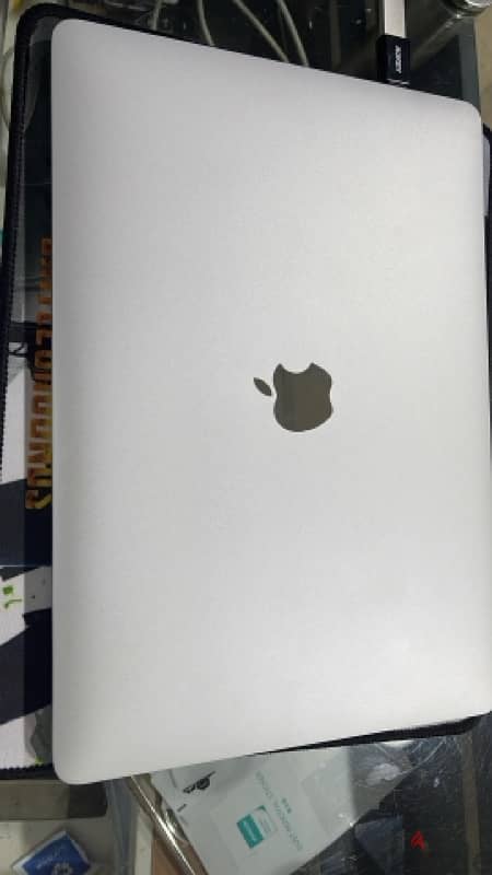 MacBook Pro 13 inch2020 0