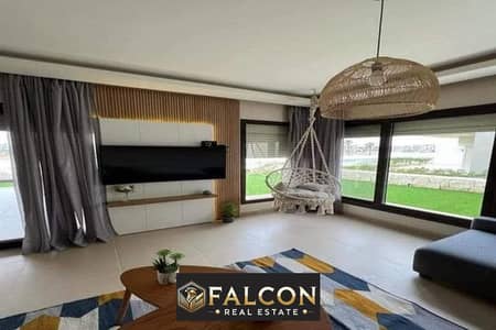 Apartment for sale with VIP services in Marriott with a 40% discount, near the American University and Cairo International Airport