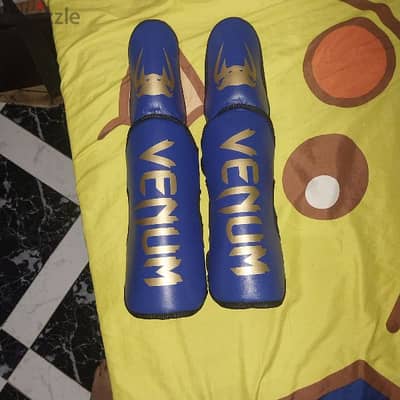 blue kickboxing shinguard