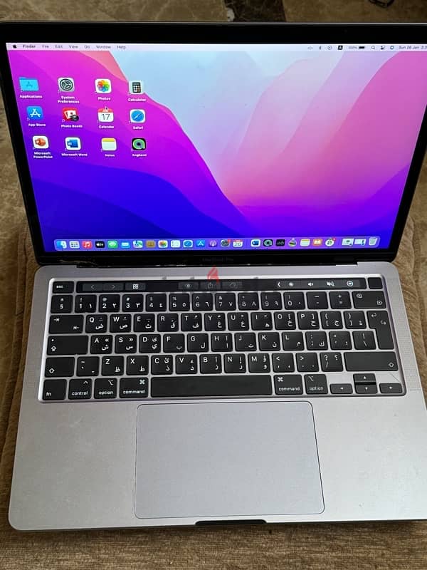 MacBook Pro 13 inch 16 RAM 512 SSD علبة وشاحن اصلي Space Silver 2020 2