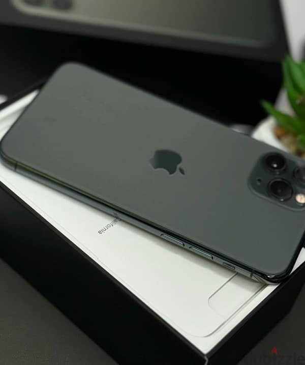 iphone 11 pro Battery 91% بدون اي عيوب 5