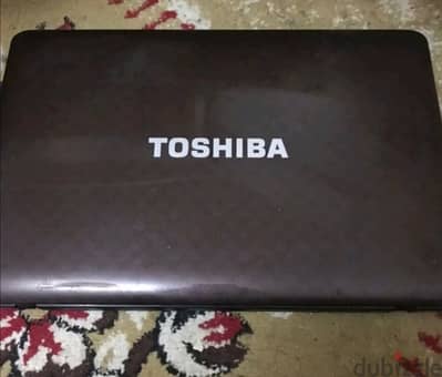 لاب توب TOSHIBA مستعمل لكن طلقه يحتاج شاشه فقط