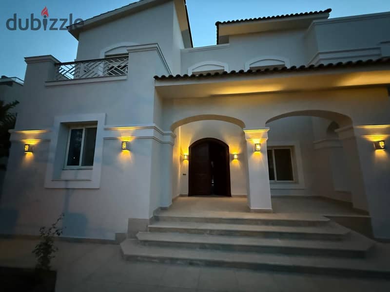 Semi-furnished villa for rent Swan Lake Compound 0