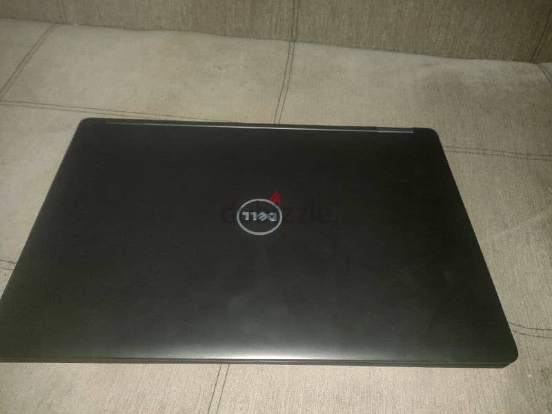 Dell presition 3520  سابع i7  hQتاتش اسكرين 7