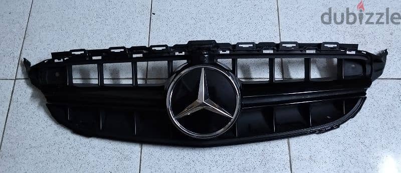 Mercedes W205 C63 Grill 2