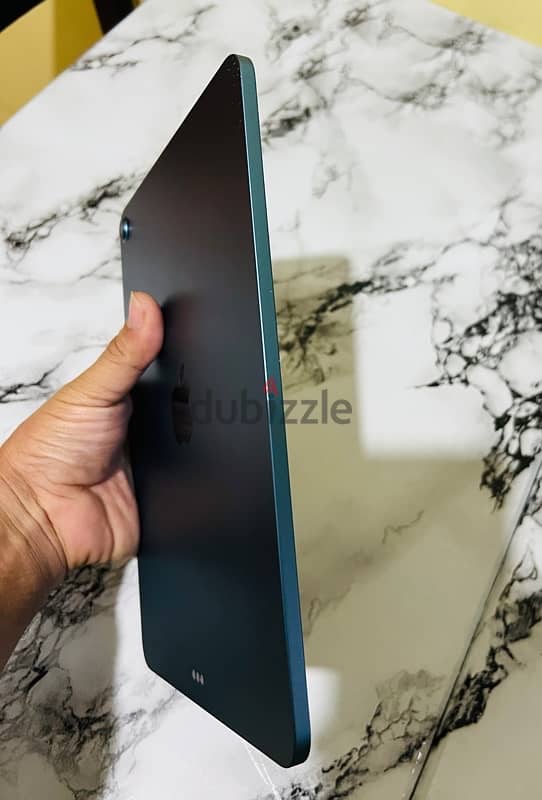 iPad Air 5 ( M1 ) 2023 2