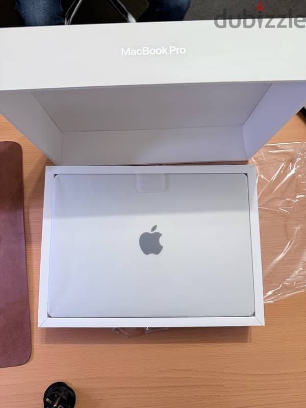 Macbook Pro M1Pro 16 Ram 1tb 6