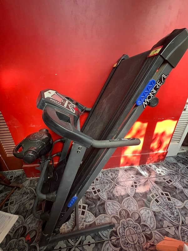 Montreal Tradmill 3hp 120kg with incline 1