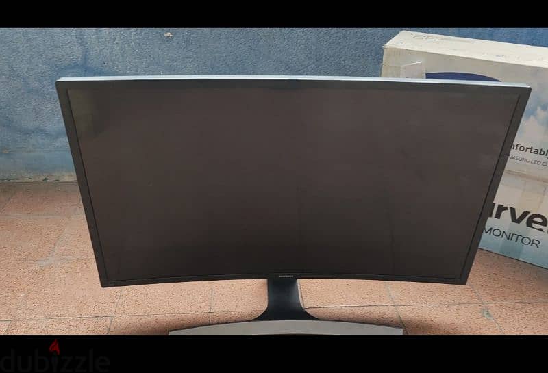 Samsung 32 inch curved monitor 1