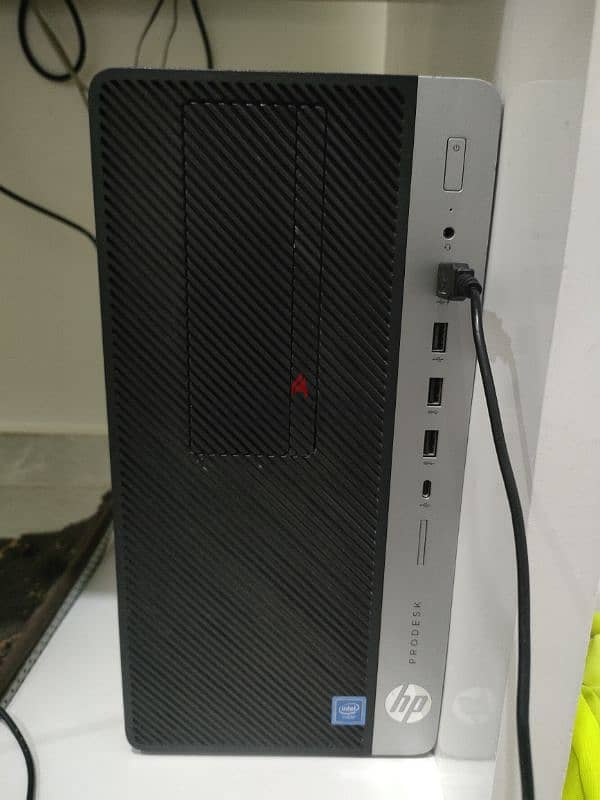 كيسة hpء  i5 جيل 7 استعمال خفيف جدا PC HP ProDesk 600 G3 Tower 250W 1