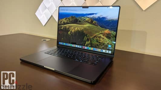 macbook pro m3 max 16 inch 36GB ram 1TB SSD