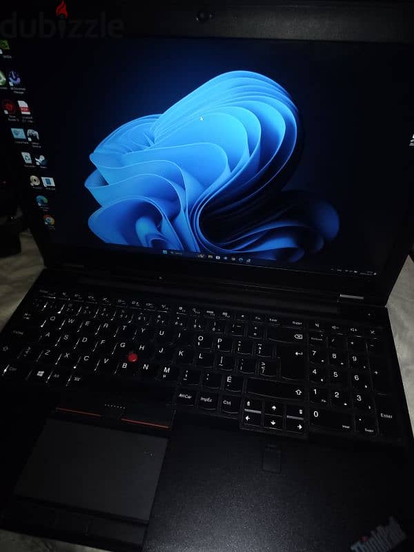 لابتوب Lenovo Core i7 جيل سادس بكارت شاشه Nvidia 2g 3