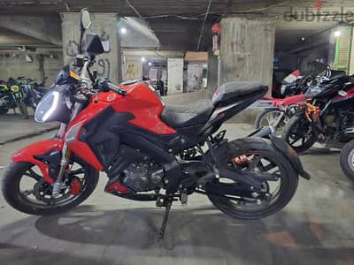 benelli 200s زيرووو 600 كيلو فقط