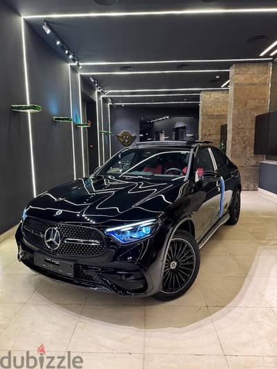 Mercedes GLC 300 2025 fully loaded black x red