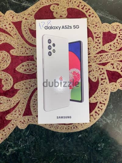 Samsung A52s 8gb Ram 128gb storage.